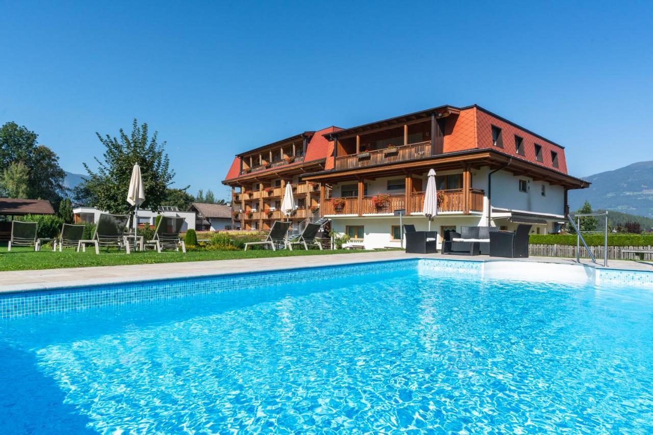 Hotel Reischach Брунико Экстерьер фото