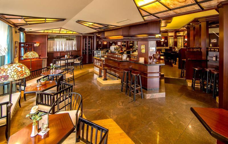 Hotel Reischach Брунико Экстерьер фото